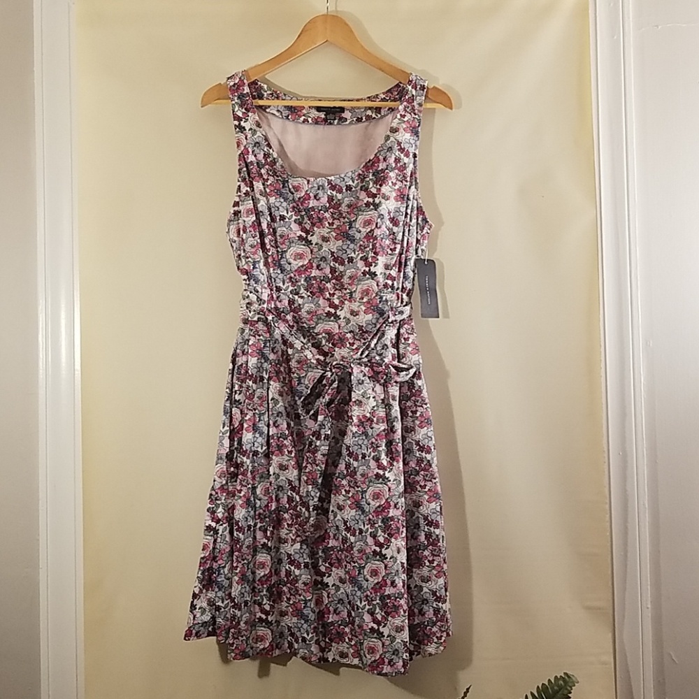 Gorgeous Floral Tommy Hilfiger Dress NWT
